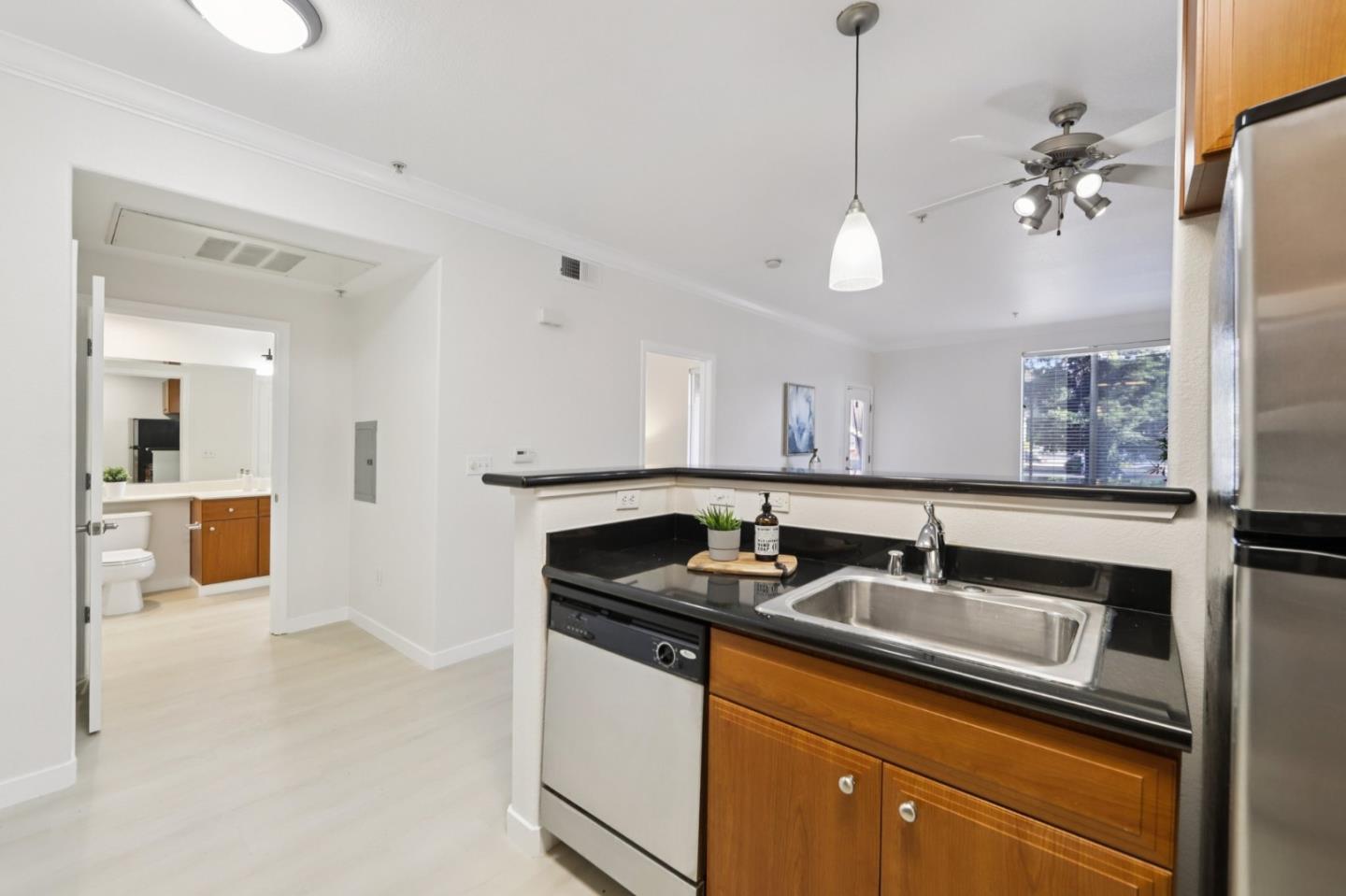Detail Gallery Image 18 of 34 For 801 S Winchester Blvd #1118,  San Jose,  CA 95128 - 1 Beds | 1 Baths