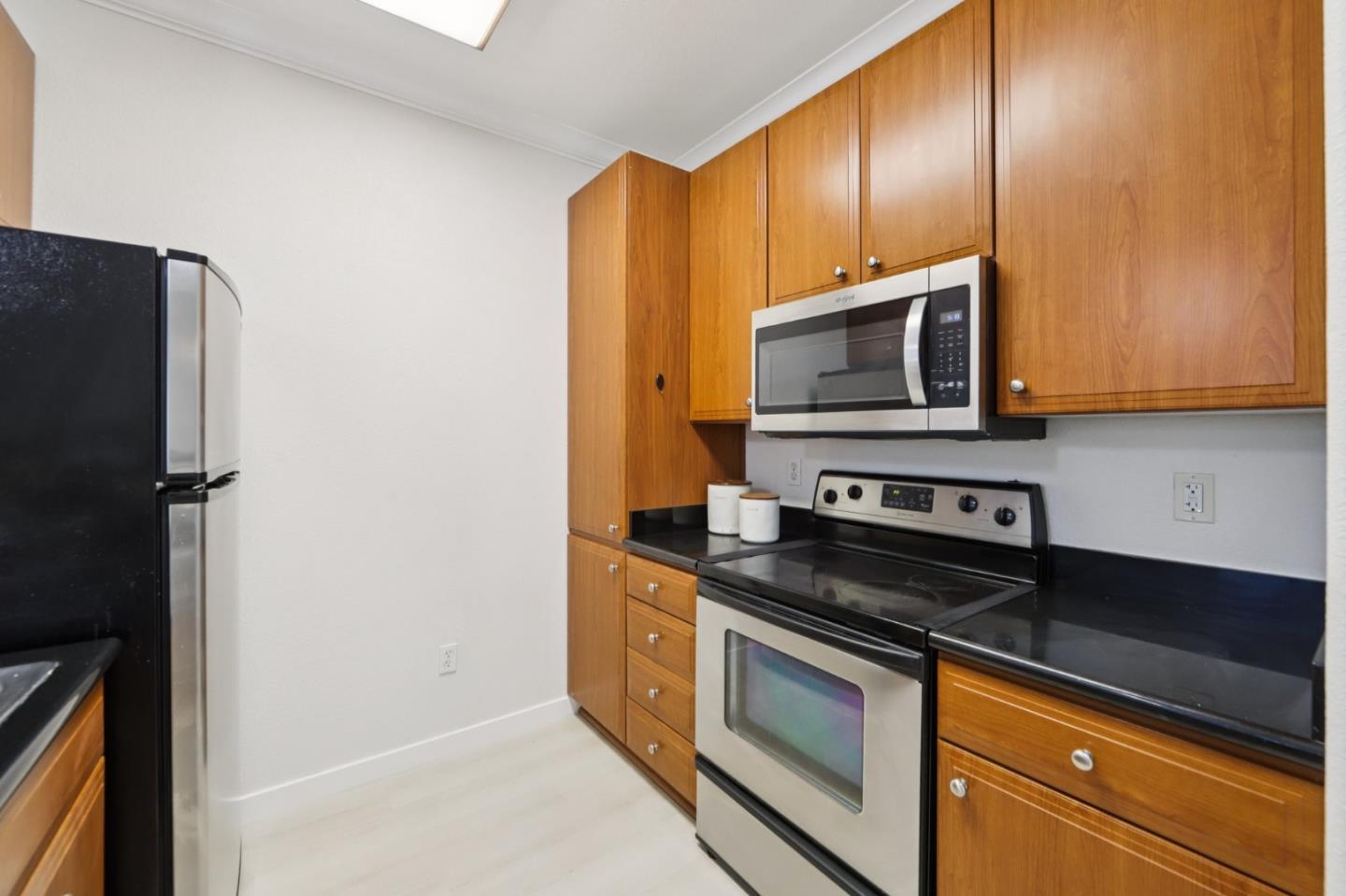 Detail Gallery Image 19 of 34 For 801 S Winchester Blvd #1118,  San Jose,  CA 95128 - 1 Beds | 1 Baths