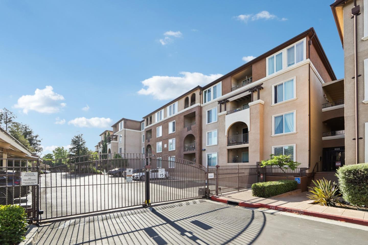 Detail Gallery Image 2 of 34 For 801 S Winchester Blvd #1118,  San Jose,  CA 95128 - 1 Beds | 1 Baths