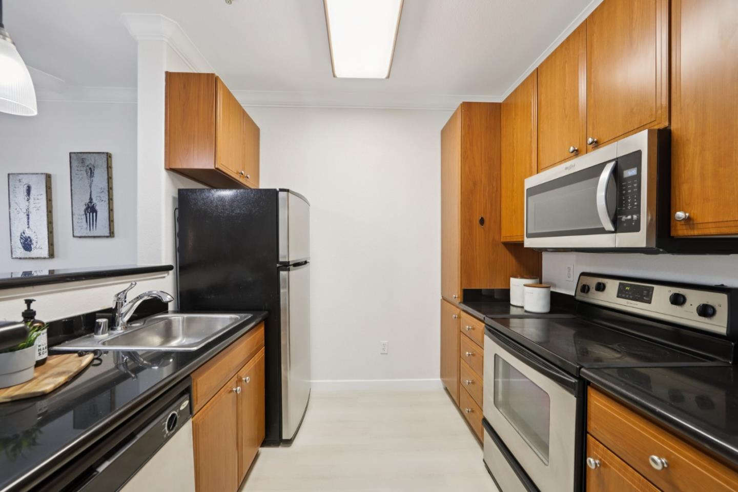 Detail Gallery Image 20 of 34 For 801 S Winchester Blvd #1118,  San Jose,  CA 95128 - 1 Beds | 1 Baths