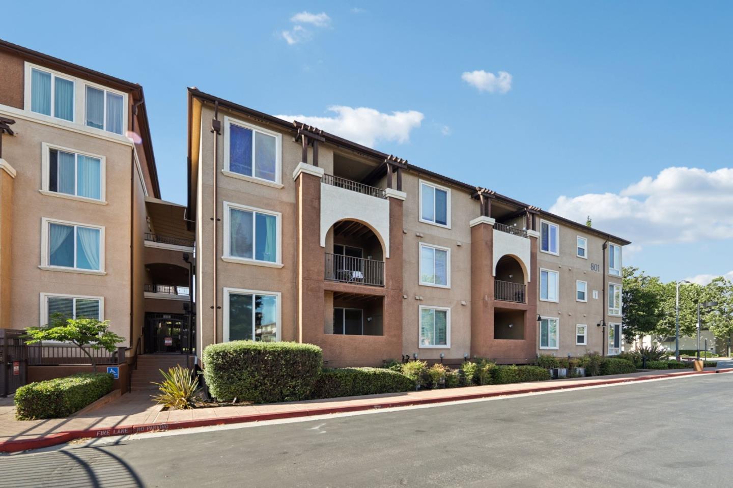 Detail Gallery Image 3 of 34 For 801 S Winchester Blvd #1118,  San Jose,  CA 95128 - 1 Beds | 1 Baths