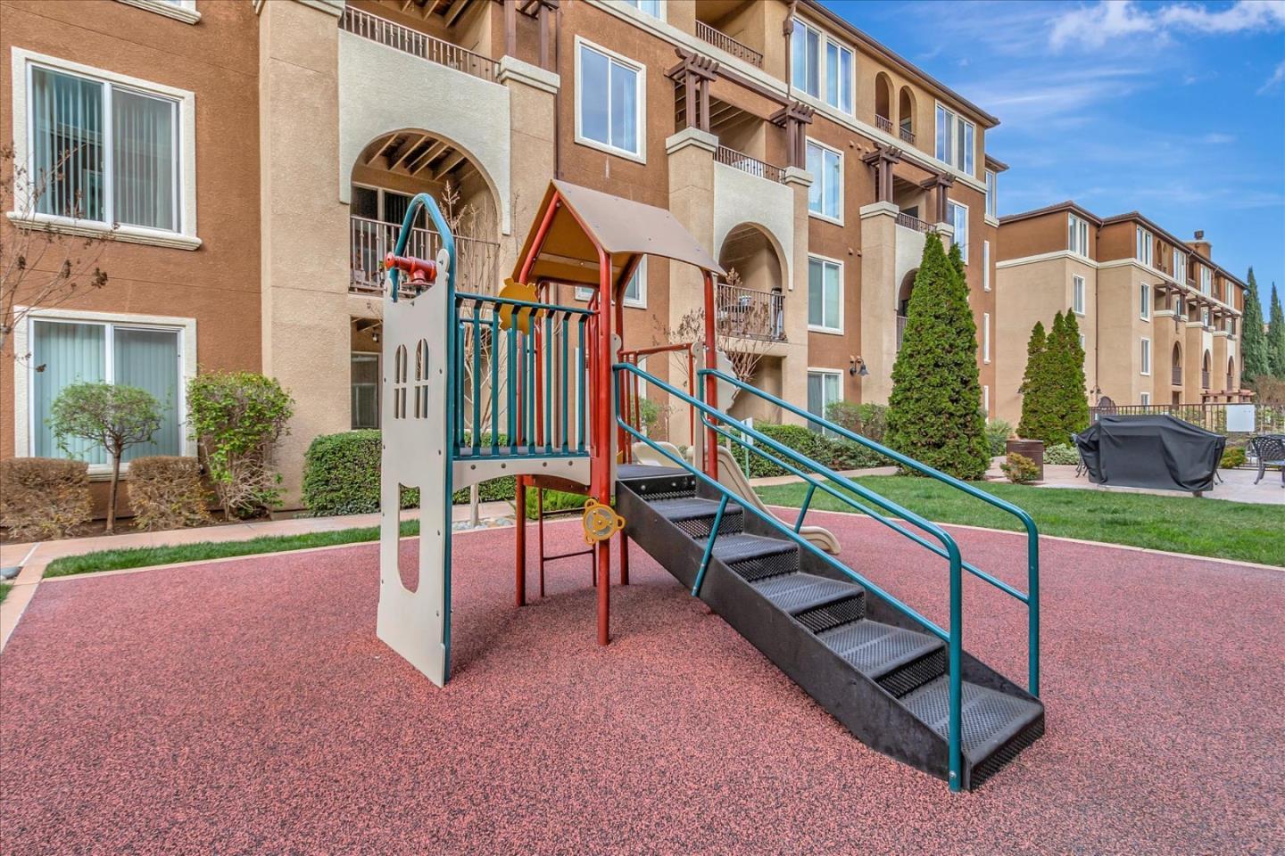 Detail Gallery Image 30 of 34 For 801 S Winchester Blvd #1118,  San Jose,  CA 95128 - 1 Beds | 1 Baths