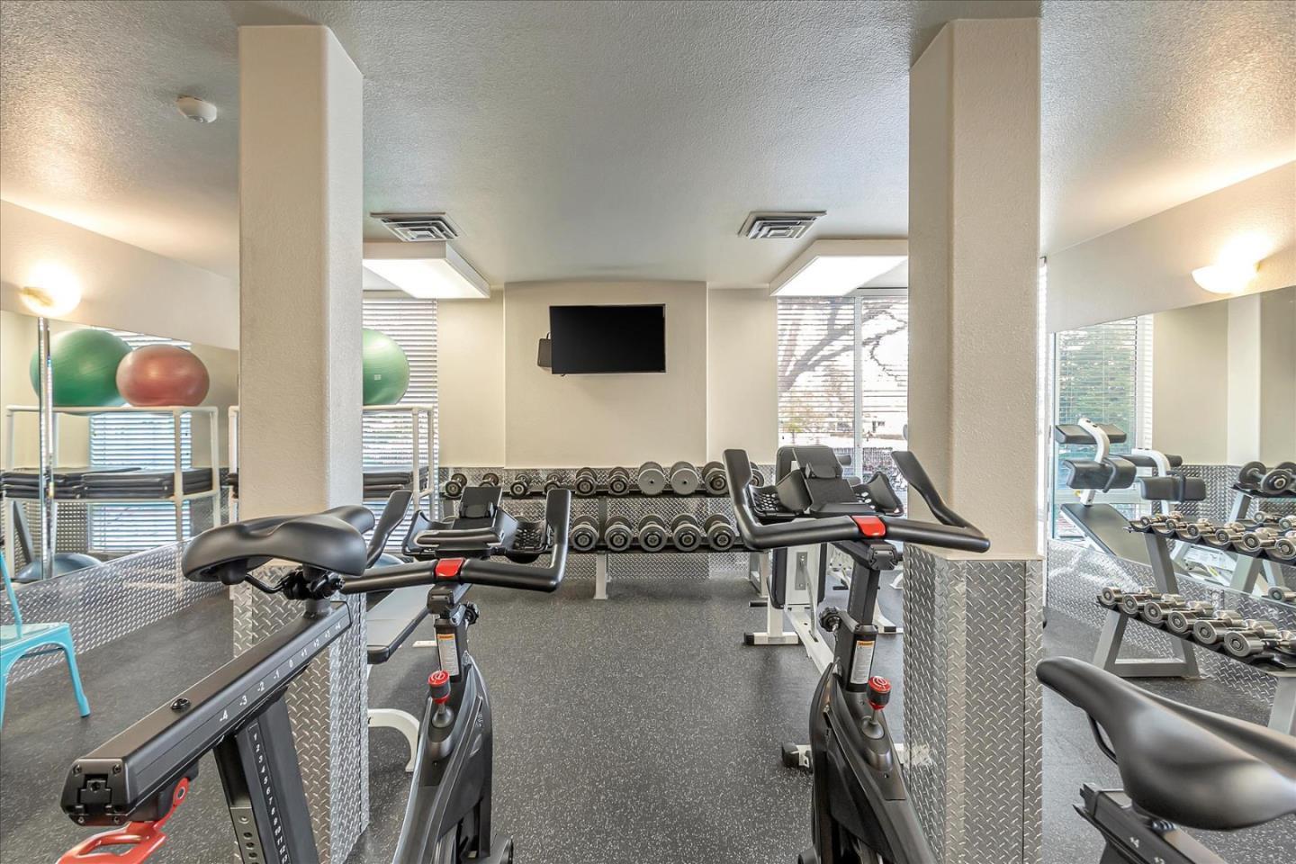 Detail Gallery Image 33 of 34 For 801 S Winchester Blvd #1118,  San Jose,  CA 95128 - 1 Beds | 1 Baths