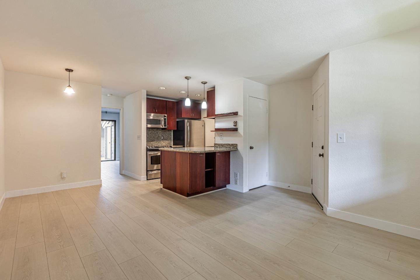 Detail Gallery Image 11 of 33 For 6886 Chantel Ct, San Jose,  CA 95129 - 1 Beds | 1 Baths