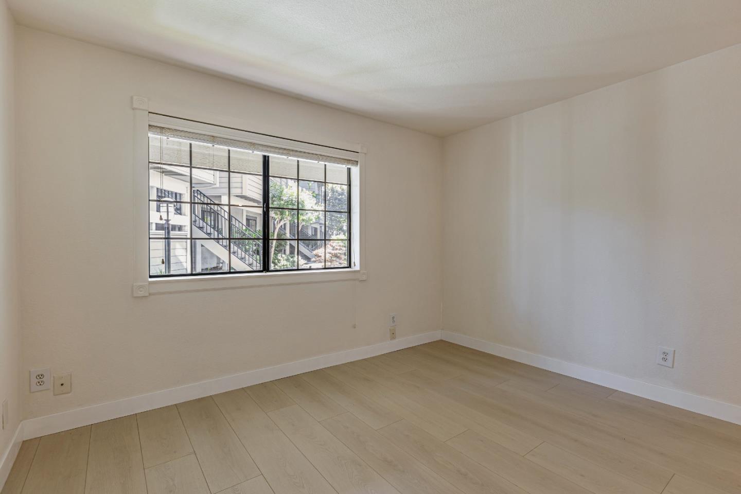 Detail Gallery Image 15 of 33 For 6886 Chantel Ct, San Jose,  CA 95129 - 1 Beds | 1 Baths