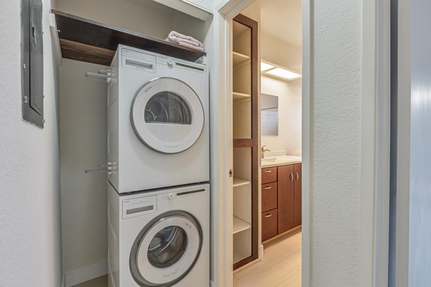Detail Gallery Image 16 of 33 For 6886 Chantel Ct, San Jose,  CA 95129 - 1 Beds | 1 Baths