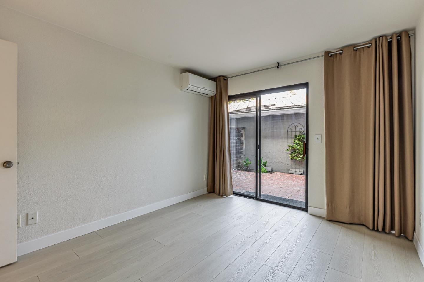 Detail Gallery Image 23 of 33 For 6886 Chantel Ct, San Jose,  CA 95129 - 1 Beds | 1 Baths