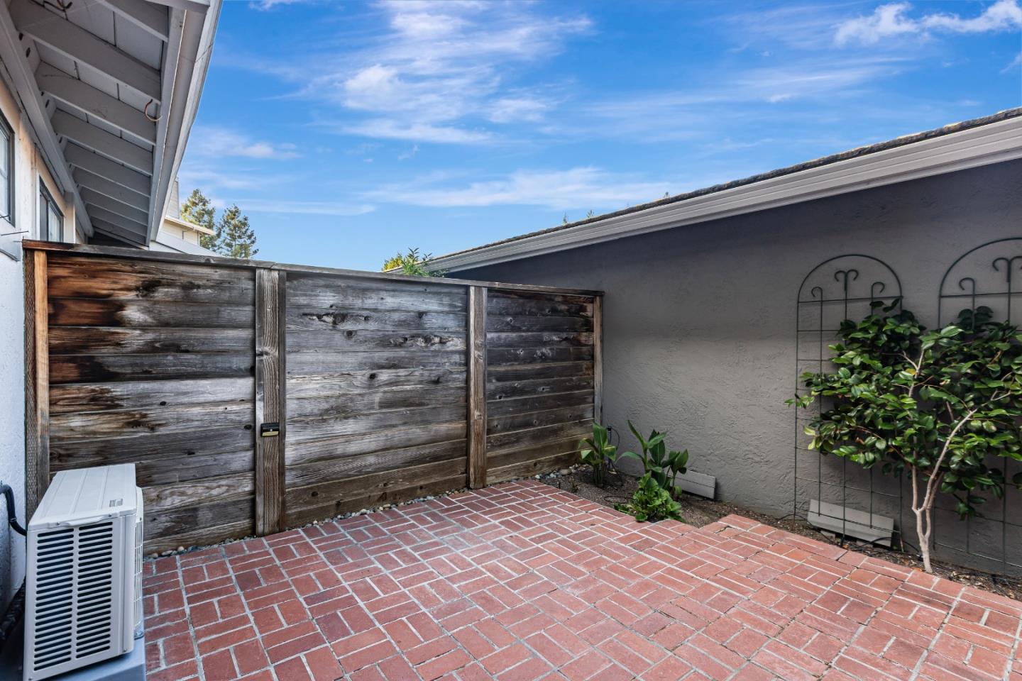 Detail Gallery Image 27 of 33 For 6886 Chantel Ct, San Jose,  CA 95129 - 1 Beds | 1 Baths