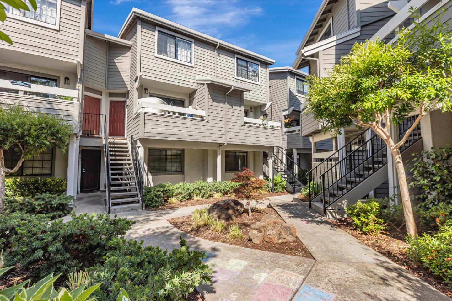 Detail Gallery Image 3 of 33 For 6886 Chantel Ct, San Jose,  CA 95129 - 1 Beds | 1 Baths