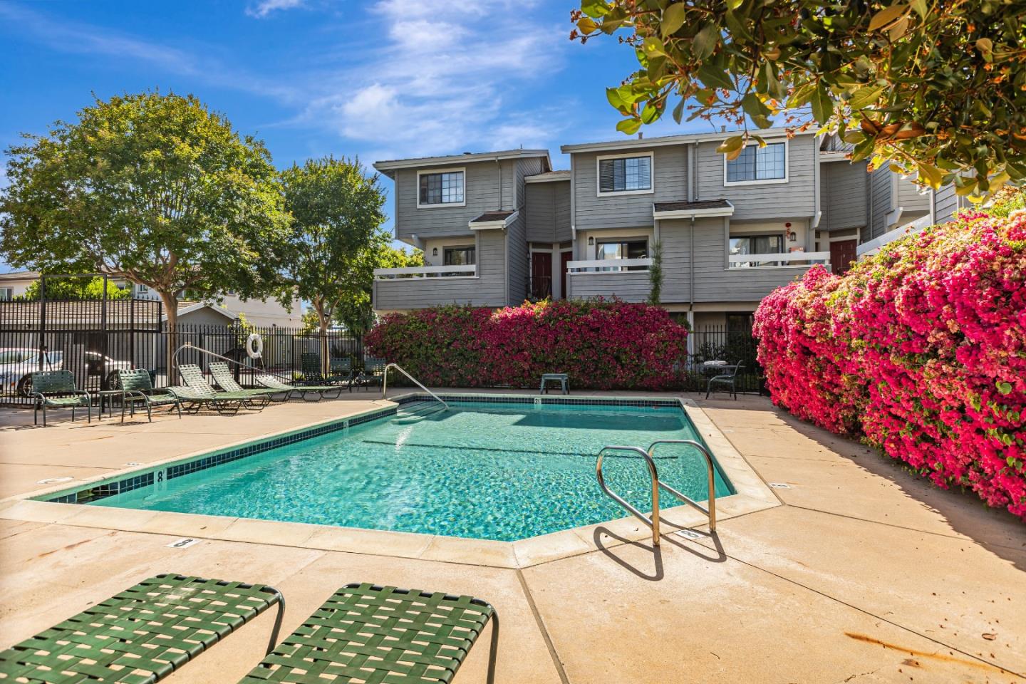 Detail Gallery Image 5 of 33 For 6886 Chantel Ct, San Jose,  CA 95129 - 1 Beds | 1 Baths