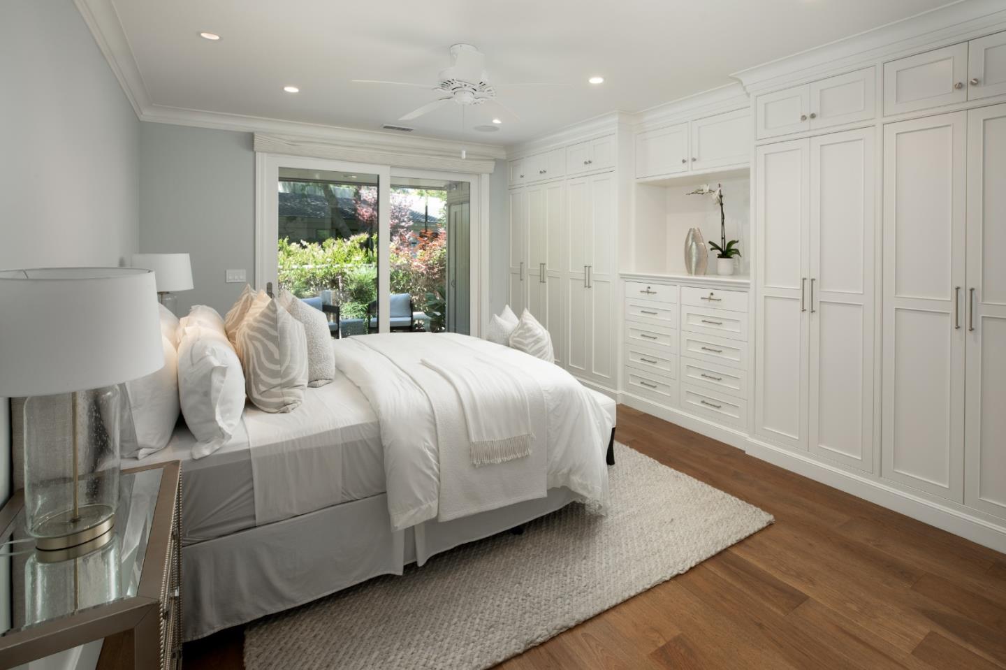 Detail Gallery Image 11 of 31 For 41 Deep Well Ln, Los Altos,  CA 94022 - 1 Beds | 2 Baths