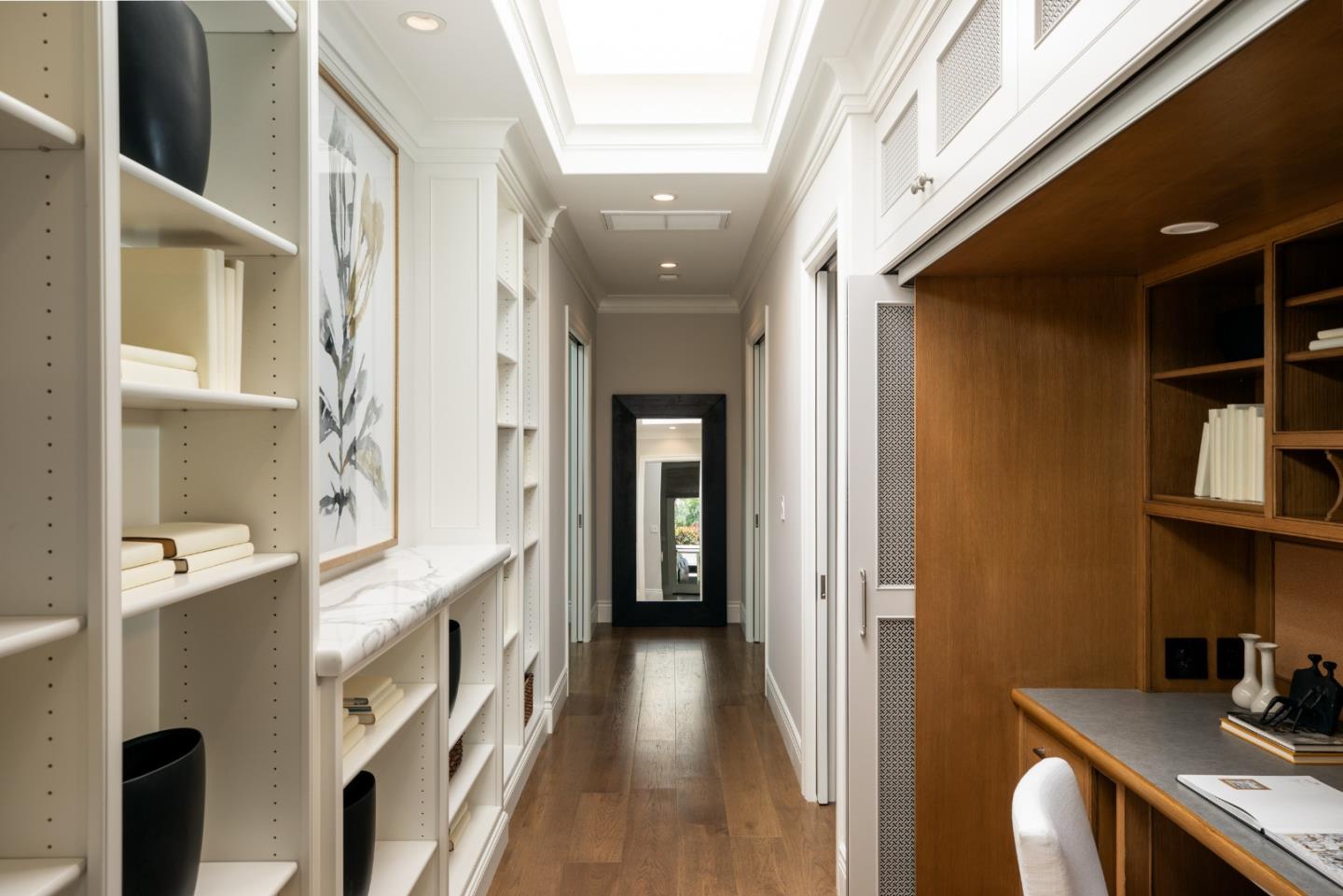 Detail Gallery Image 19 of 31 For 41 Deep Well Ln, Los Altos,  CA 94022 - 1 Beds | 2 Baths
