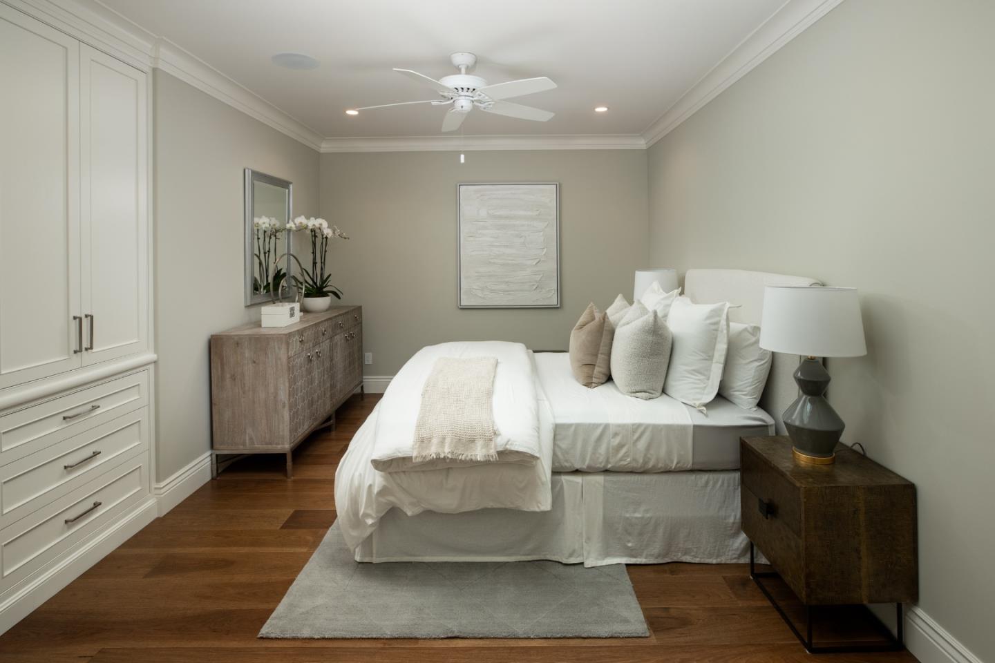 Detail Gallery Image 25 of 31 For 41 Deep Well Ln, Los Altos,  CA 94022 - 1 Beds | 2 Baths