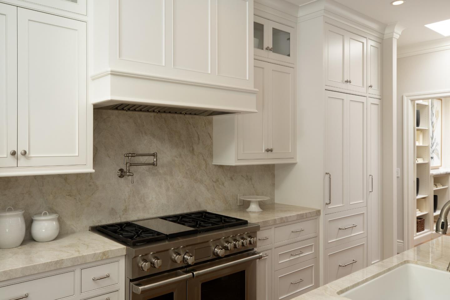 Detail Gallery Image 8 of 31 For 41 Deep Well Ln, Los Altos,  CA 94022 - 1 Beds | 2 Baths