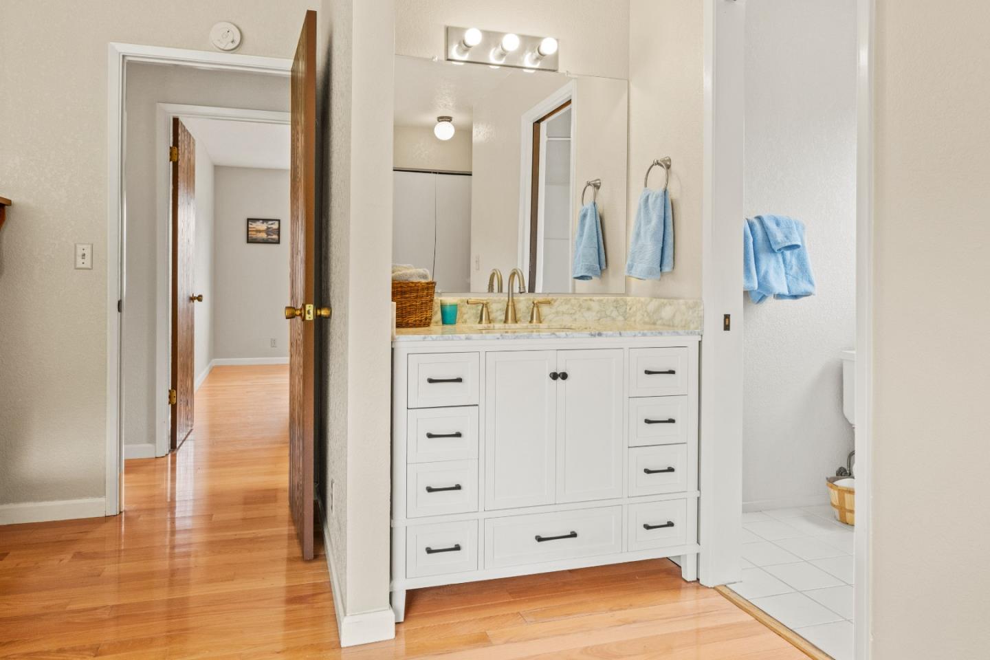 Detail Gallery Image 15 of 32 For 3097 Messinger Dr, Marina,  CA 93933 - 3 Beds | 2 Baths