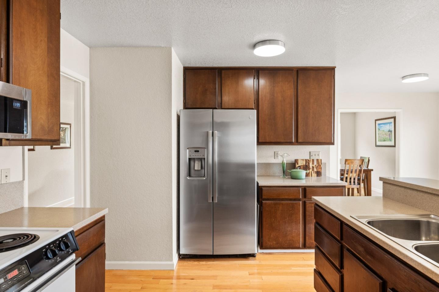 Detail Gallery Image 7 of 32 For 3097 Messinger Dr, Marina,  CA 93933 - 3 Beds | 2 Baths