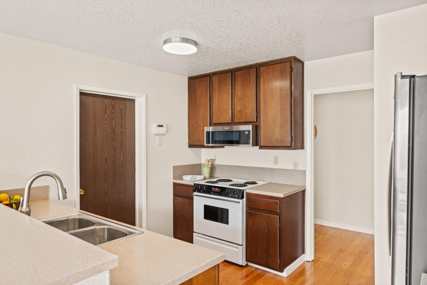 Detail Gallery Image 8 of 32 For 3097 Messinger Dr, Marina,  CA 93933 - 3 Beds | 2 Baths