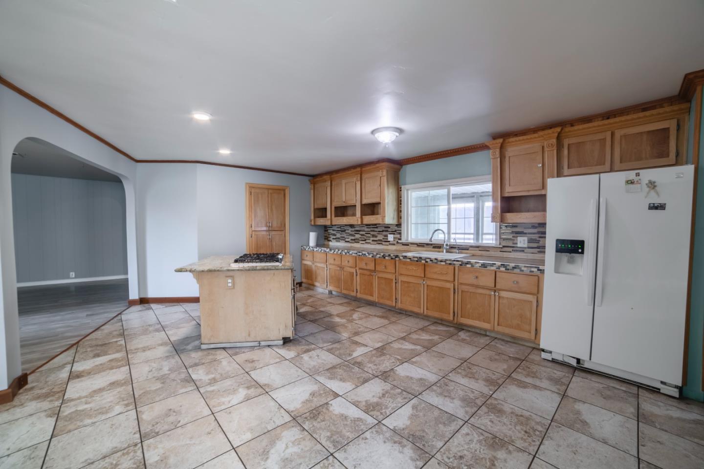Detail Gallery Image 10 of 38 For 49 Blanca Ln #311,  Watsonville,  CA 95076 - 4 Beds | 3 Baths