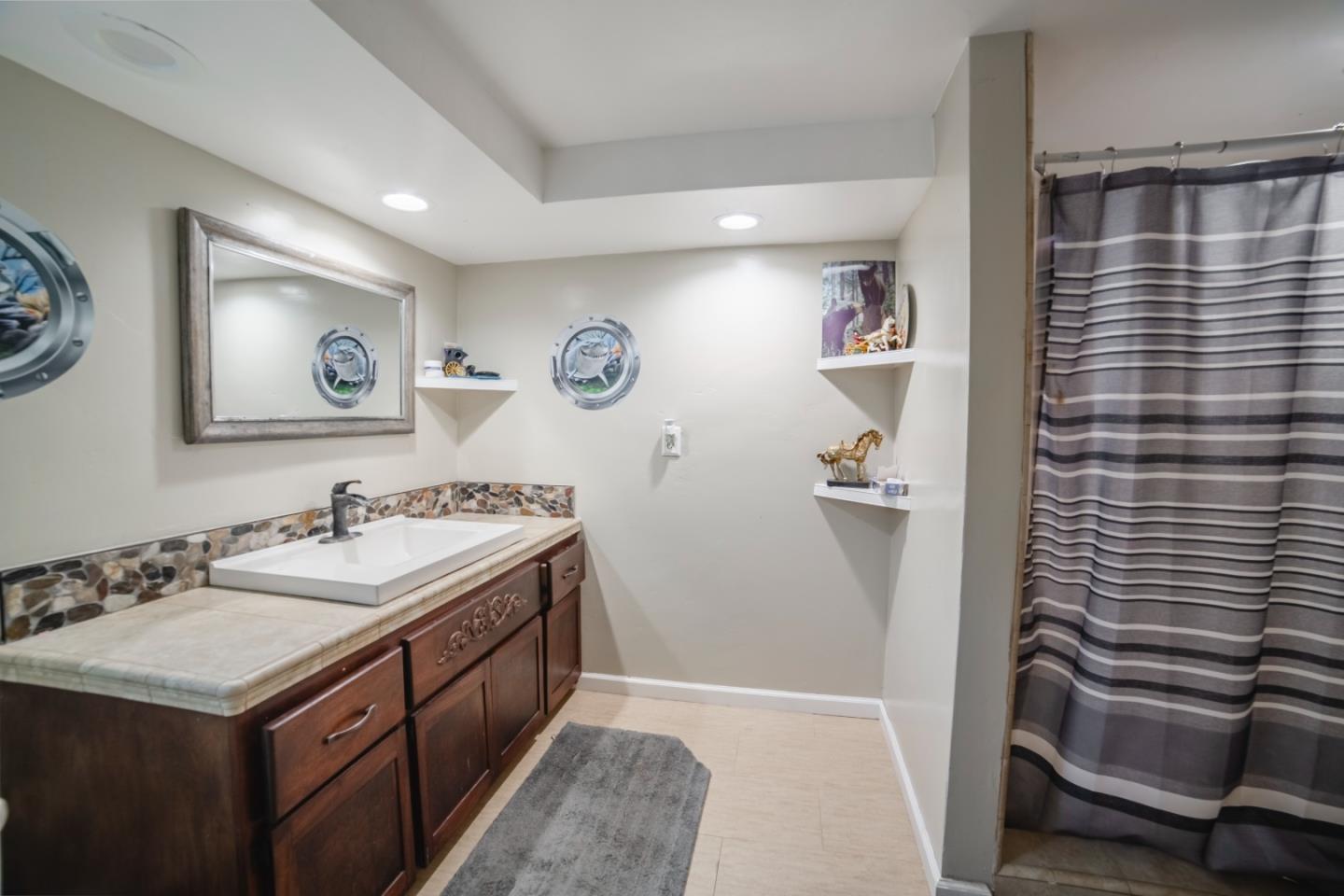 Detail Gallery Image 24 of 38 For 49 Blanca Ln #311,  Watsonville,  CA 95076 - 4 Beds | 3 Baths