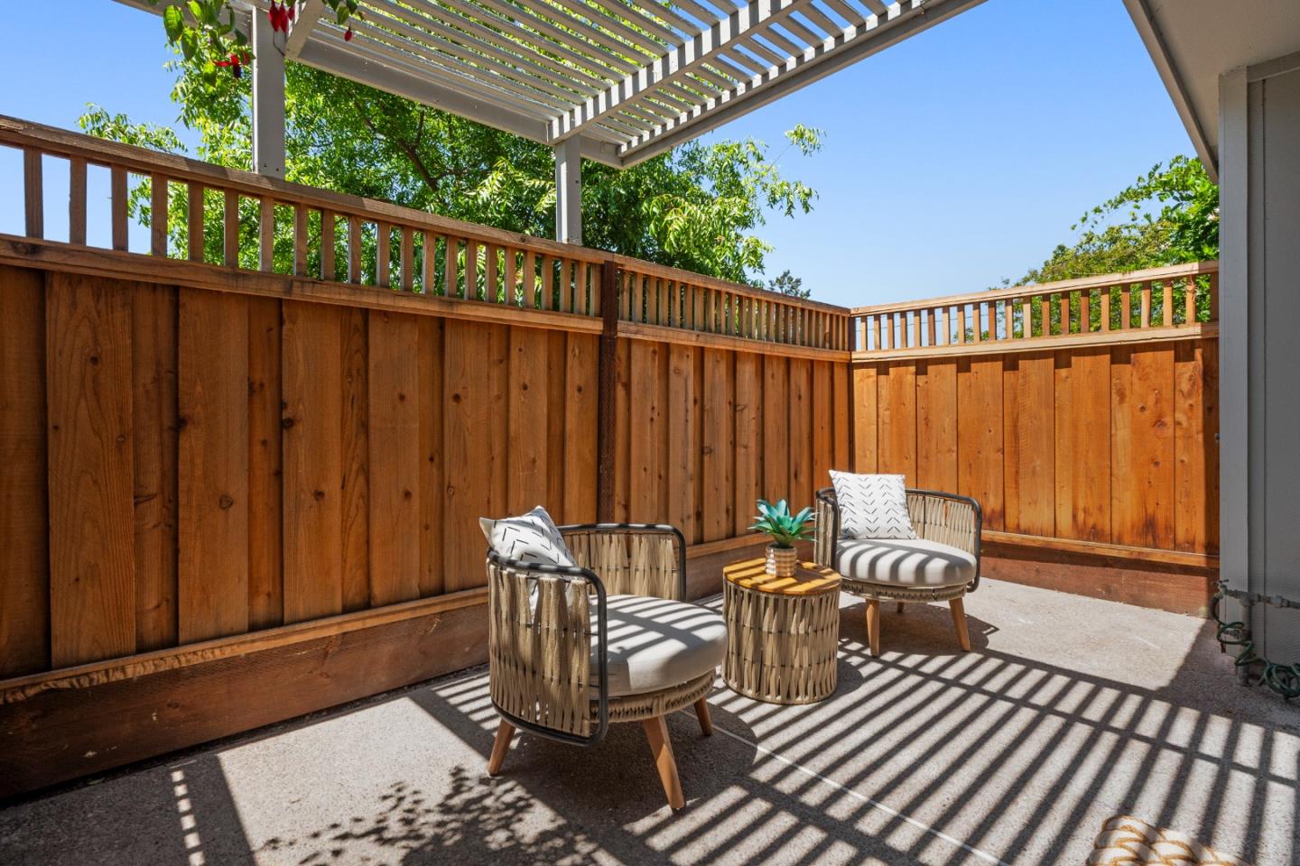 Detail Gallery Image 14 of 17 For 120 Oak Rim Way #10,  Los Gatos,  CA 95032 - 2 Beds | 1/1 Baths