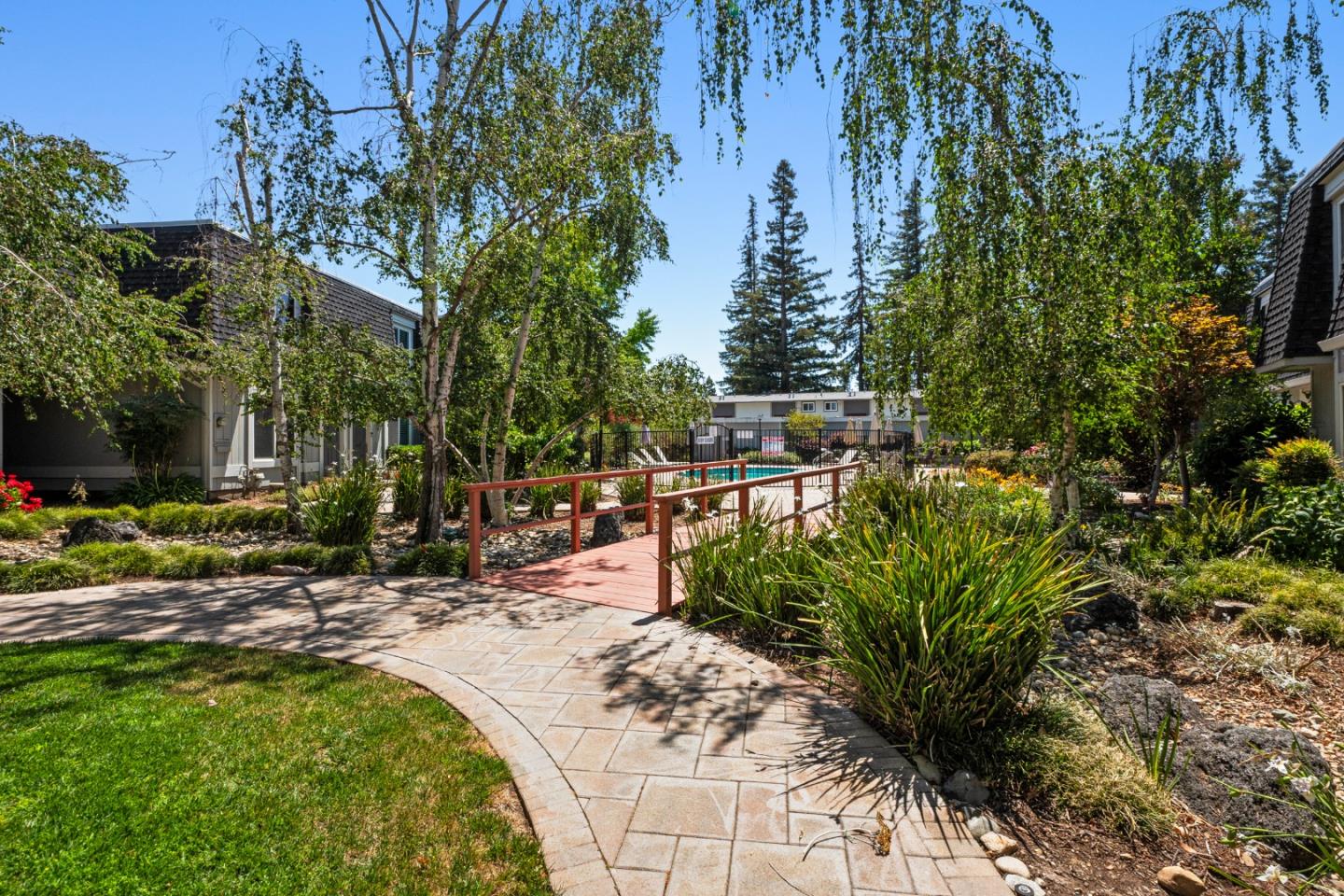 Detail Gallery Image 15 of 17 For 120 Oak Rim Way #10,  Los Gatos,  CA 95032 - 2 Beds | 1/1 Baths