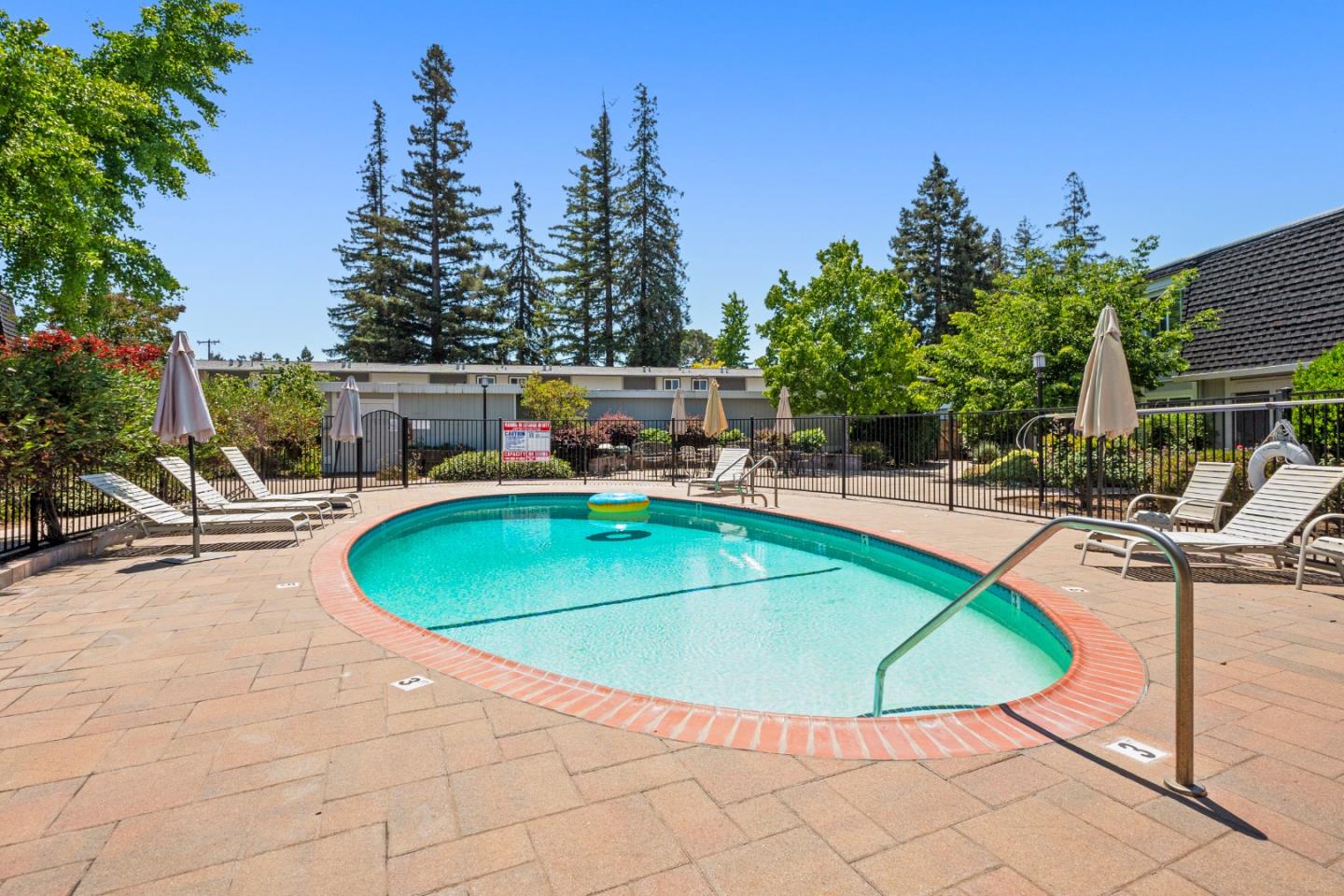 Detail Gallery Image 16 of 17 For 120 Oak Rim Way #10,  Los Gatos,  CA 95032 - 2 Beds | 1/1 Baths