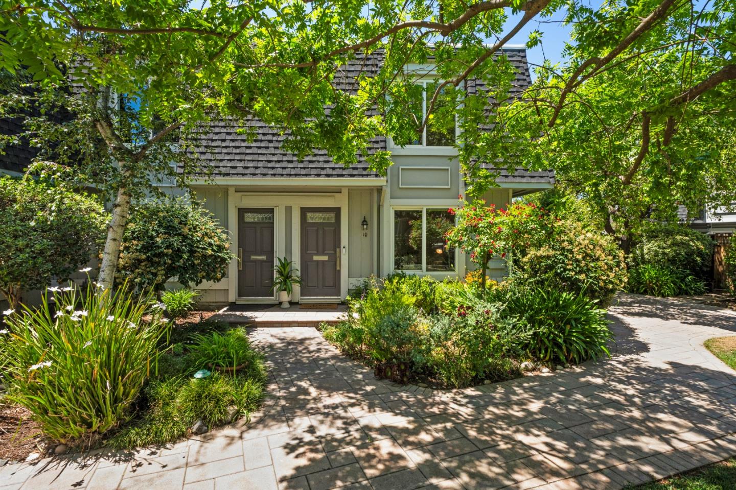 Detail Gallery Image 2 of 17 For 120 Oak Rim Way #10,  Los Gatos,  CA 95032 - 2 Beds | 1/1 Baths