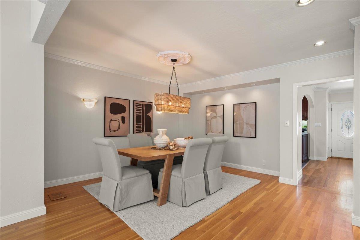 Detail Gallery Image 13 of 35 For 15570 Loma Vista Ave, Los Gatos,  CA 95032 - 3 Beds | 2 Baths