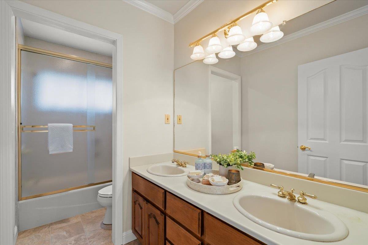 Detail Gallery Image 18 of 35 For 15570 Loma Vista Ave, Los Gatos,  CA 95032 - 3 Beds | 2 Baths