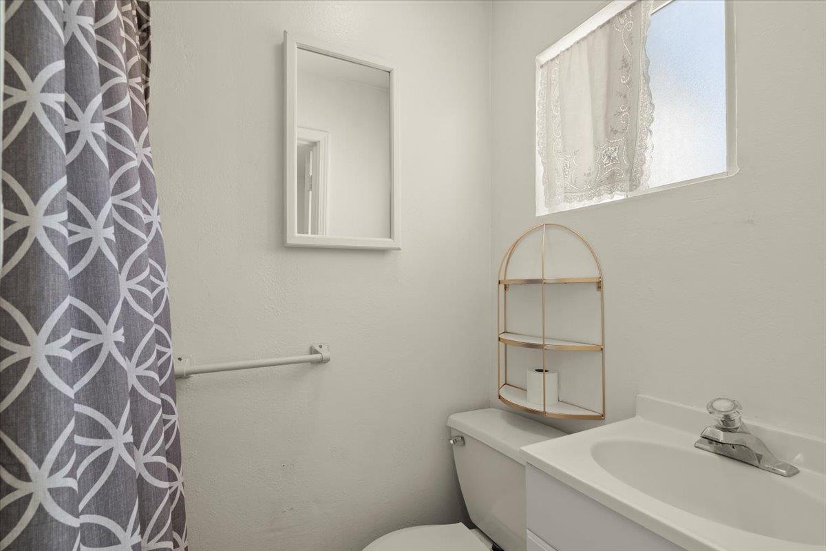 Detail Gallery Image 35 of 35 For 15570 Loma Vista Ave, Los Gatos,  CA 95032 - 3 Beds | 2 Baths