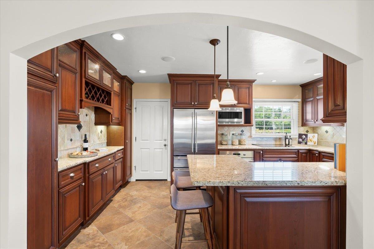 Detail Gallery Image 8 of 35 For 15570 Loma Vista Ave, Los Gatos,  CA 95032 - 3 Beds | 2 Baths