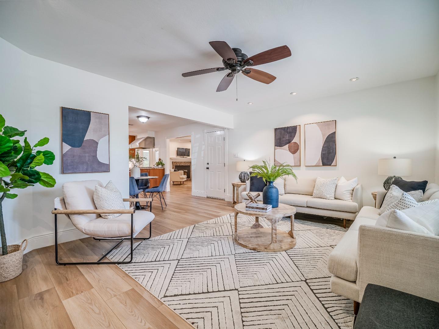 Detail Gallery Image 4 of 24 For 385 W Dunne Ave, Morgan Hill,  CA 95037 - 3 Beds | 2 Baths