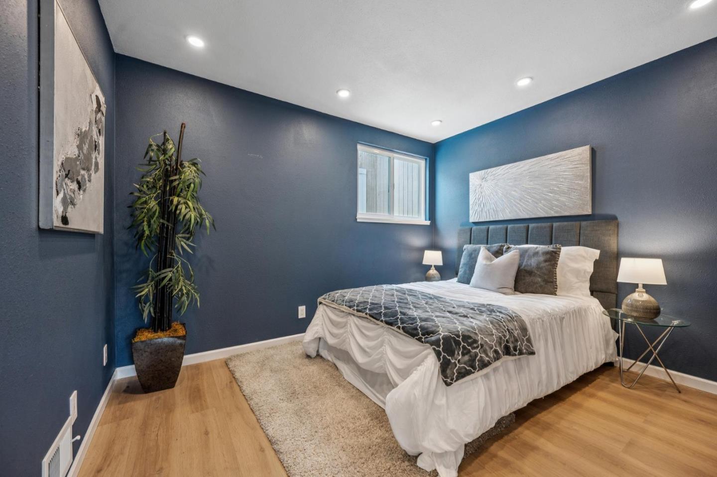 Detail Gallery Image 30 of 42 For 1148 Jamestown Ave, San Francisco,  CA 94124 - 4 Beds | 2 Baths