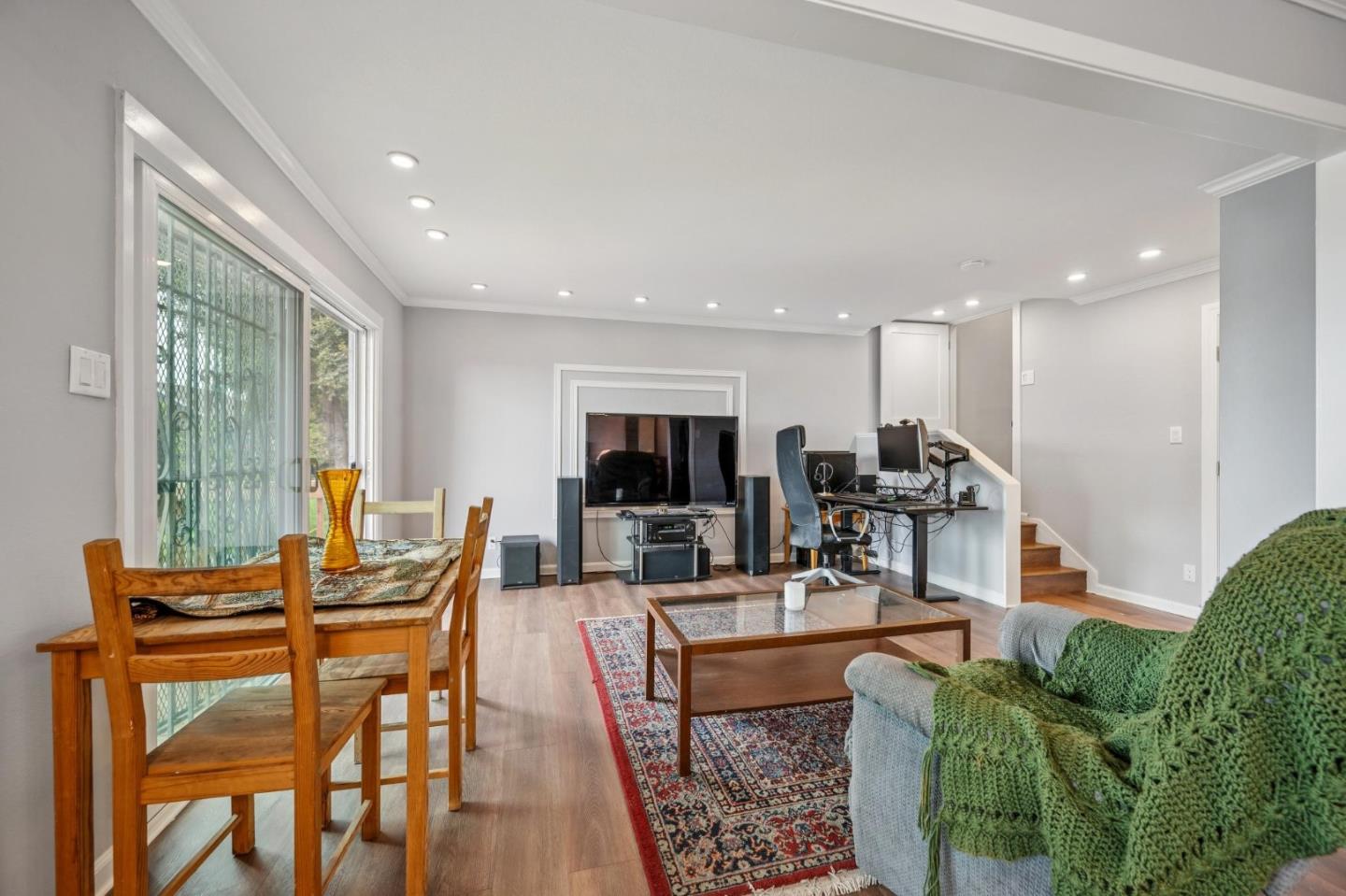 Detail Gallery Image 33 of 42 For 1148 Jamestown Ave, San Francisco,  CA 94124 - 4 Beds | 2 Baths