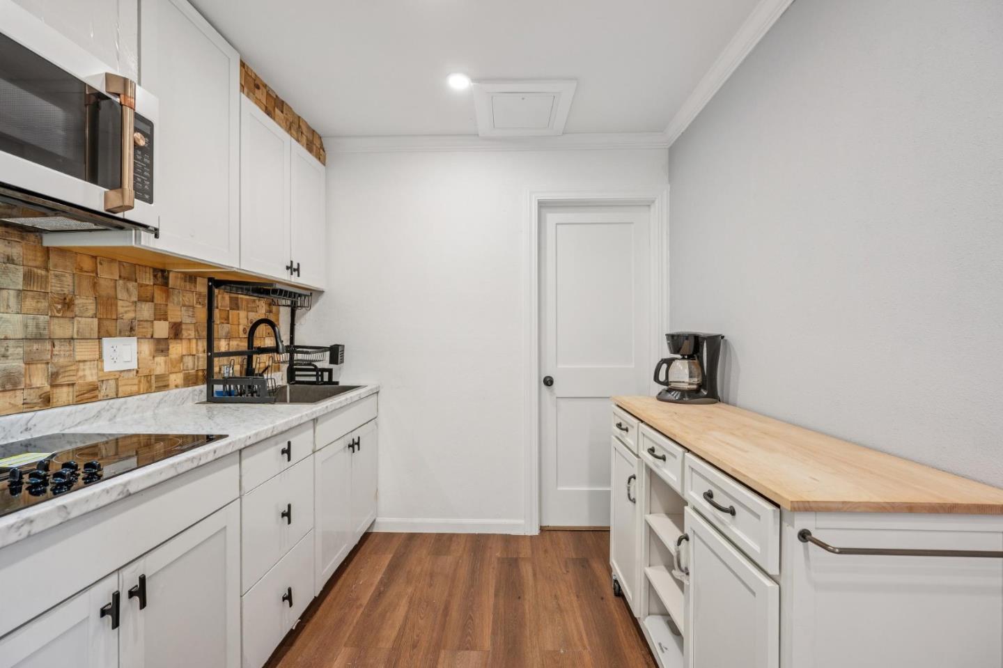 Detail Gallery Image 35 of 42 For 1148 Jamestown Ave, San Francisco,  CA 94124 - 4 Beds | 2 Baths