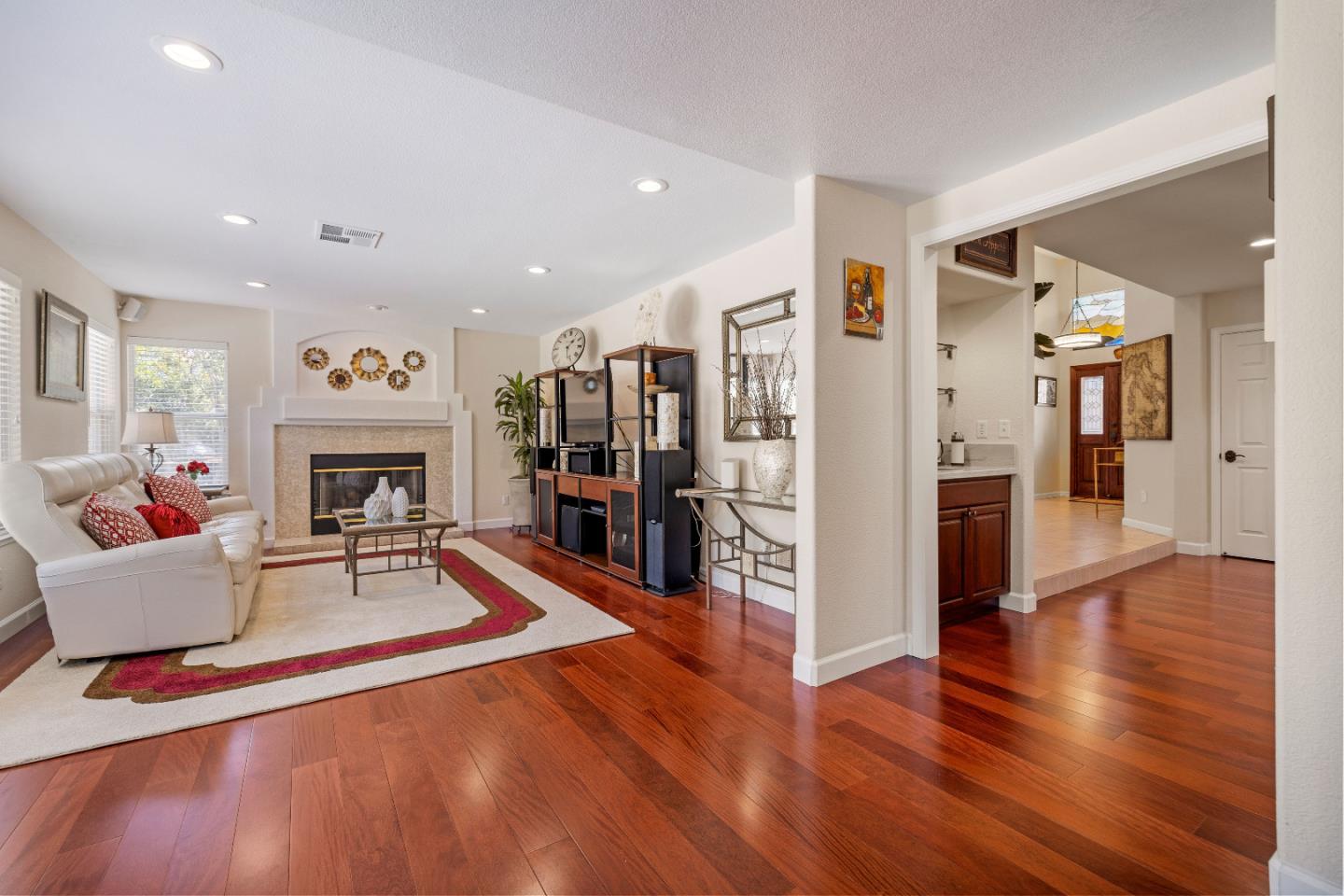 Detail Gallery Image 14 of 78 For 5292 Apennines Cir, San Jose,  CA 95138 - 5 Beds | 3 Baths