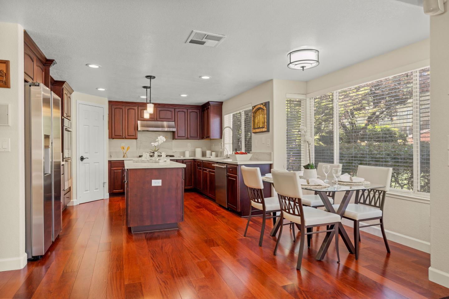 Detail Gallery Image 17 of 78 For 5292 Apennines Cir, San Jose,  CA 95138 - 5 Beds | 3 Baths