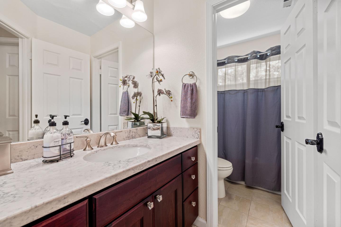 Detail Gallery Image 22 of 78 For 5292 Apennines Cir, San Jose,  CA 95138 - 5 Beds | 3 Baths