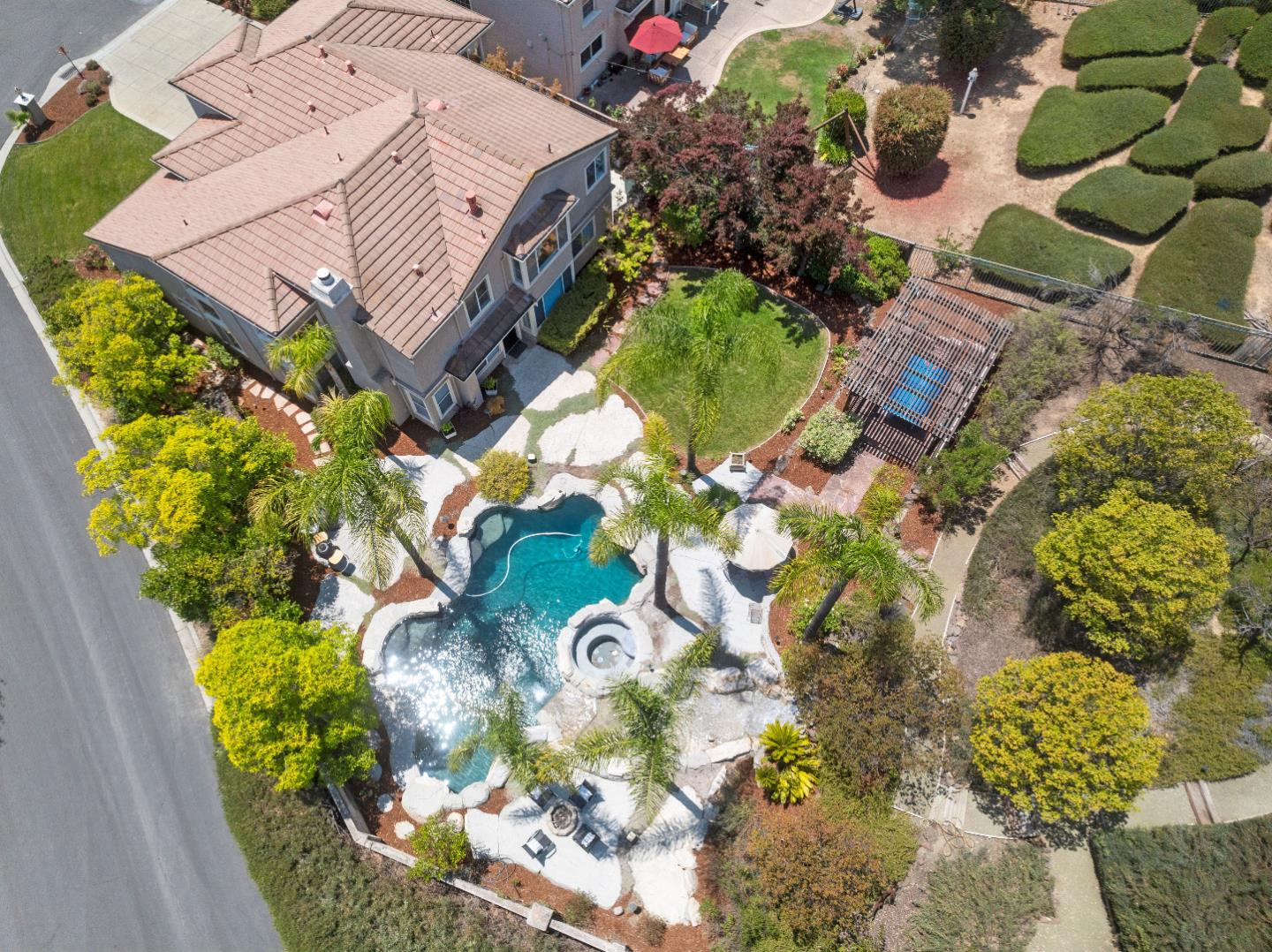 Detail Gallery Image 48 of 78 For 5292 Apennines Cir, San Jose,  CA 95138 - 5 Beds | 3 Baths