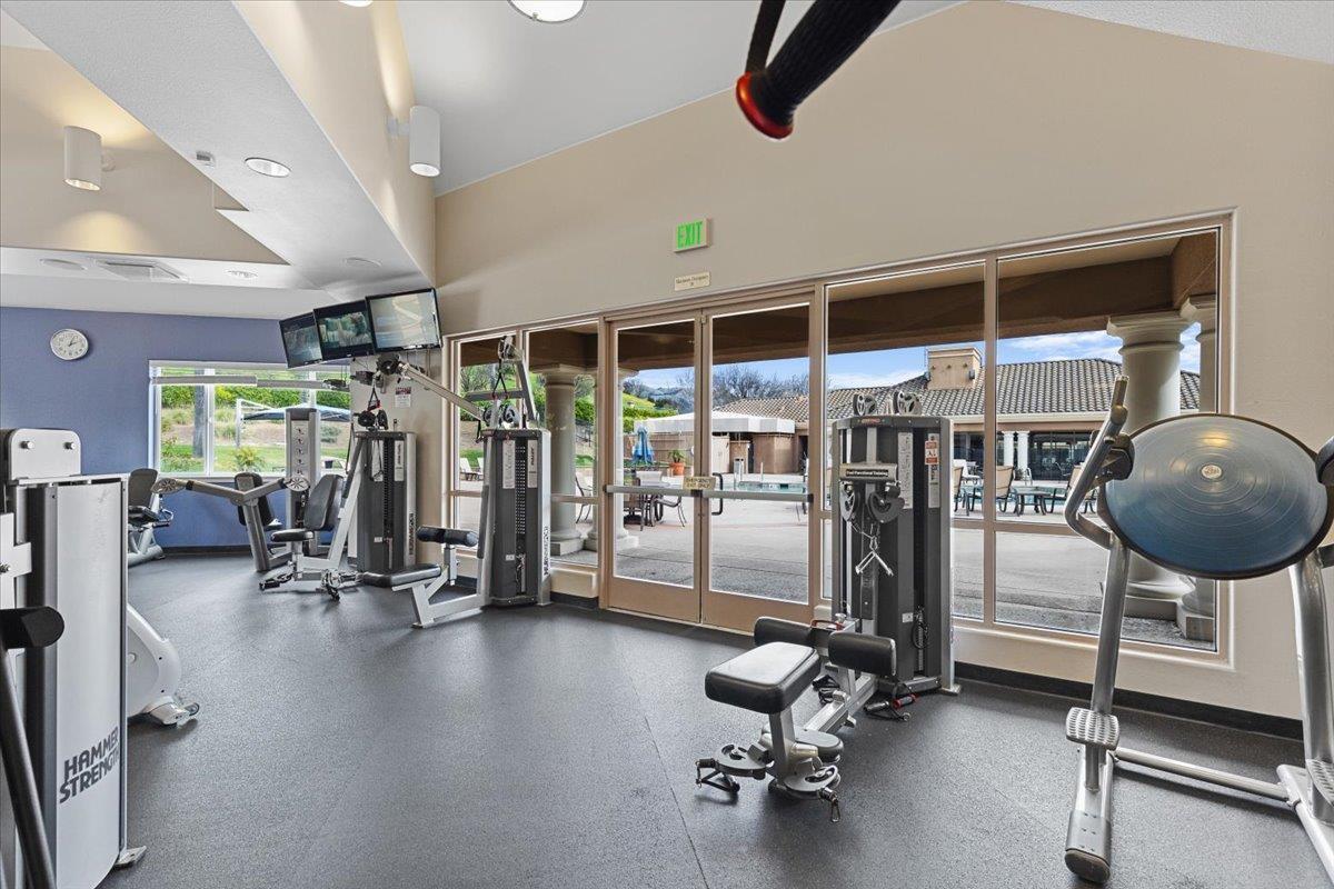 Detail Gallery Image 67 of 78 For 5292 Apennines Cir, San Jose,  CA 95138 - 5 Beds | 3 Baths