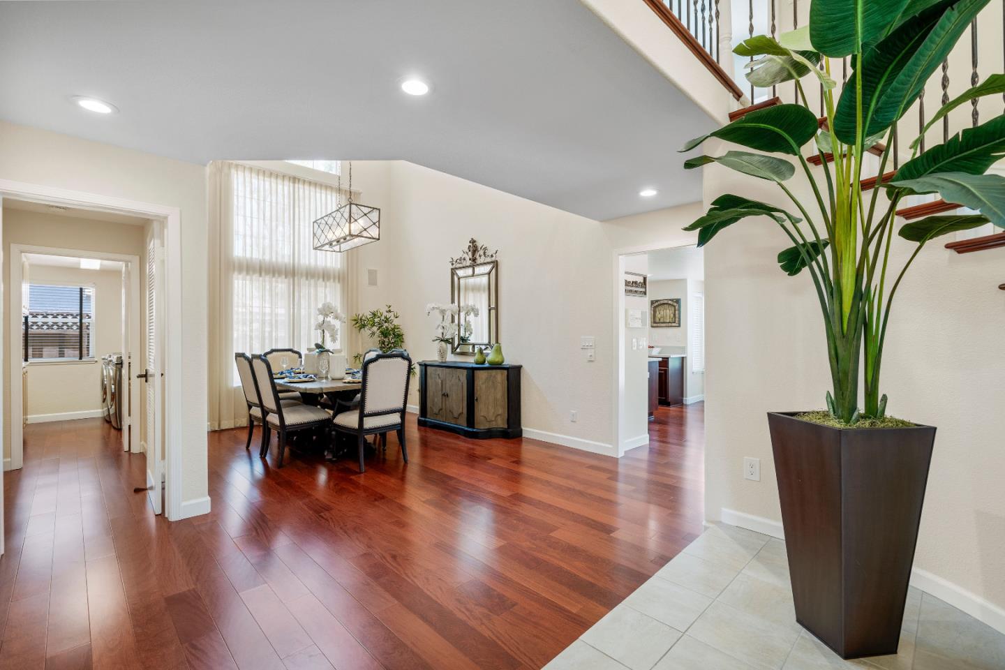 Detail Gallery Image 9 of 78 For 5292 Apennines Cir, San Jose,  CA 95138 - 5 Beds | 3 Baths