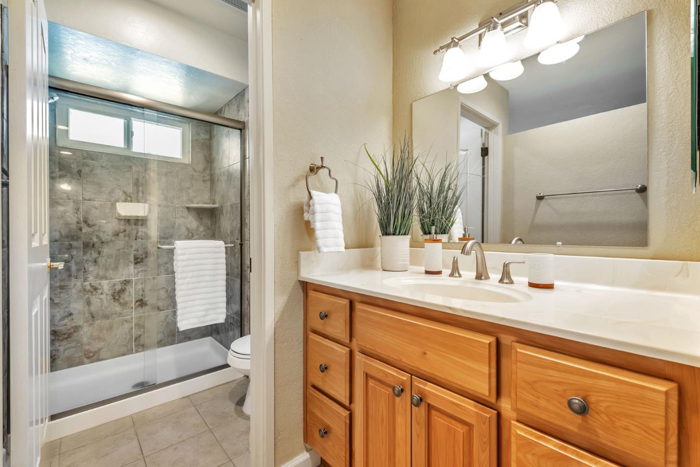 Detail Gallery Image 26 of 62 For 603 Galen Dr, San Jose,  CA 95123 - 4 Beds | 3 Baths