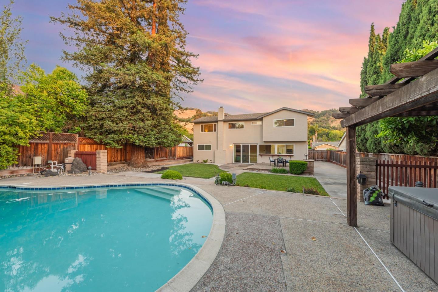 Detail Gallery Image 51 of 62 For 603 Galen Dr, San Jose,  CA 95123 - 4 Beds | 3 Baths
