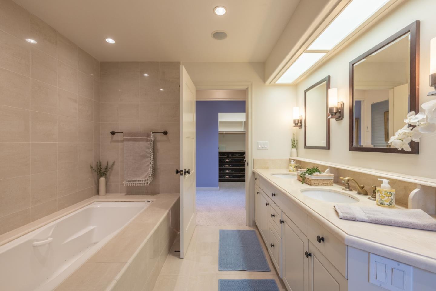 Detail Gallery Image 21 of 39 For 142 Del Mesa Carmel, Carmel,  CA 93923 - 2 Beds | 2 Baths