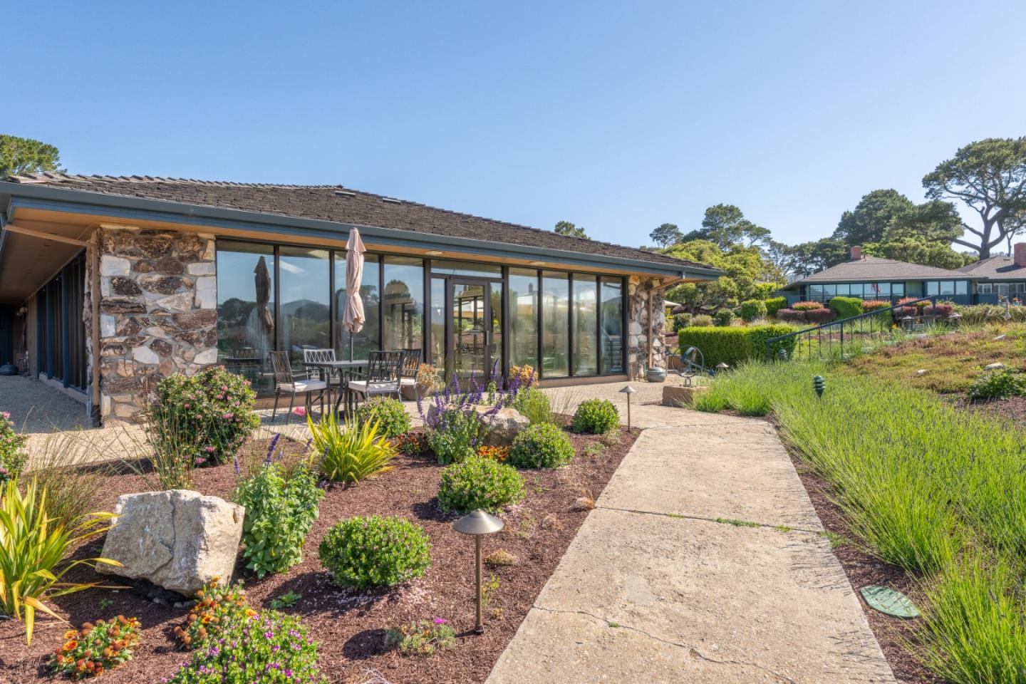 Detail Gallery Image 34 of 39 For 142 Del Mesa Carmel, Carmel,  CA 93923 - 2 Beds | 2 Baths
