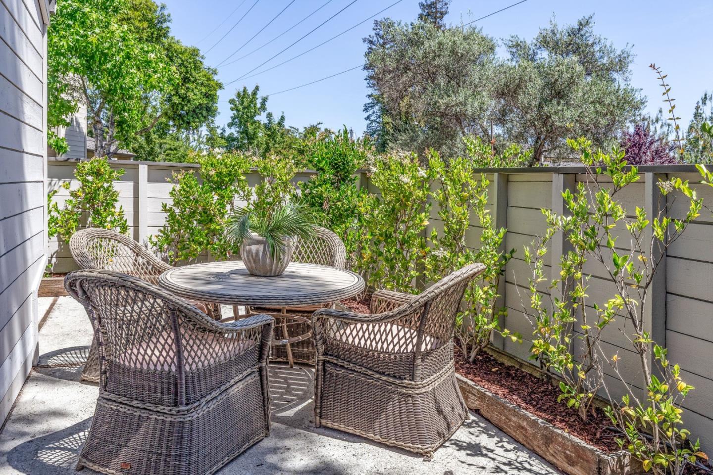 Detail Gallery Image 12 of 15 For 101 Lancewood Pl, Los Gatos,  CA 95032 - 3 Beds | 2 Baths