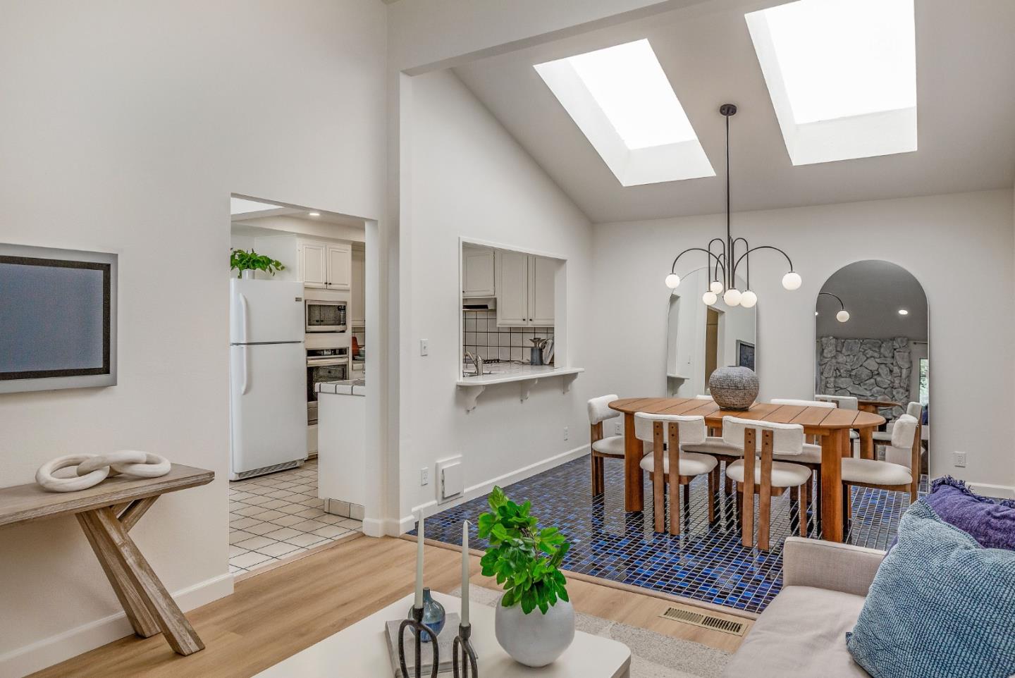 Detail Gallery Image 5 of 15 For 101 Lancewood Pl, Los Gatos,  CA 95032 - 3 Beds | 2 Baths
