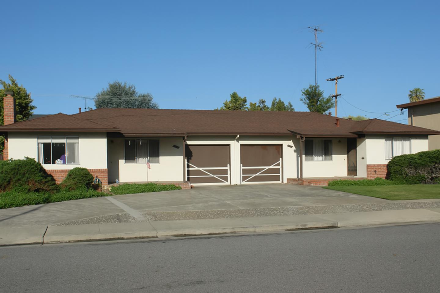 Detail Gallery Image 1 of 1 For 411 Dunster Dr, Campbell,  CA 95008 - – Beds | – Baths