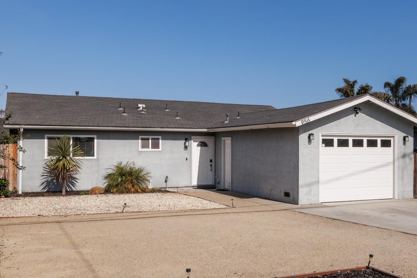 Detail Gallery Image 1 of 25 For 956 S 12th St, Grover Beach,  CA 93433 - 3 Beds | 2 Baths