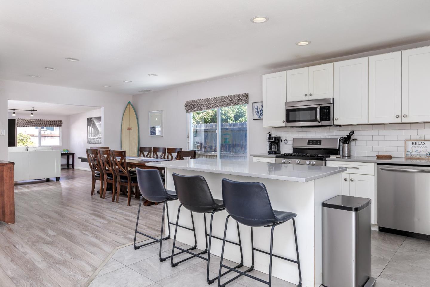 Detail Gallery Image 3 of 25 For 956 S 12th St, Grover Beach,  CA 93433 - 3 Beds | 2 Baths
